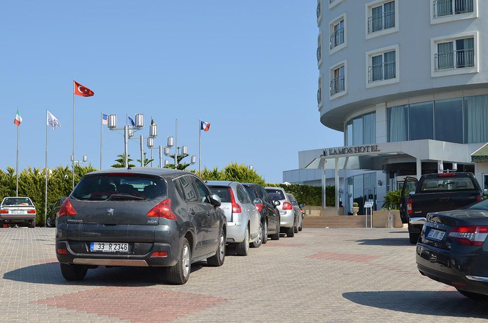Lamos Resort Hotel & Convention Center Kumkuyu Exterior foto
